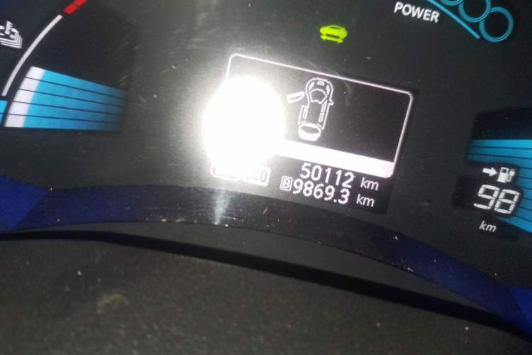 Used Venucia Leaf 2014 Navigation Version 6.6 KW Odometer Close Up