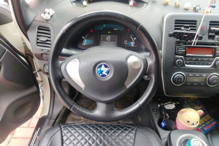 Used Venucia Leaf 2014 Lingfeng Edition 6.6 KW Steering Wheel
