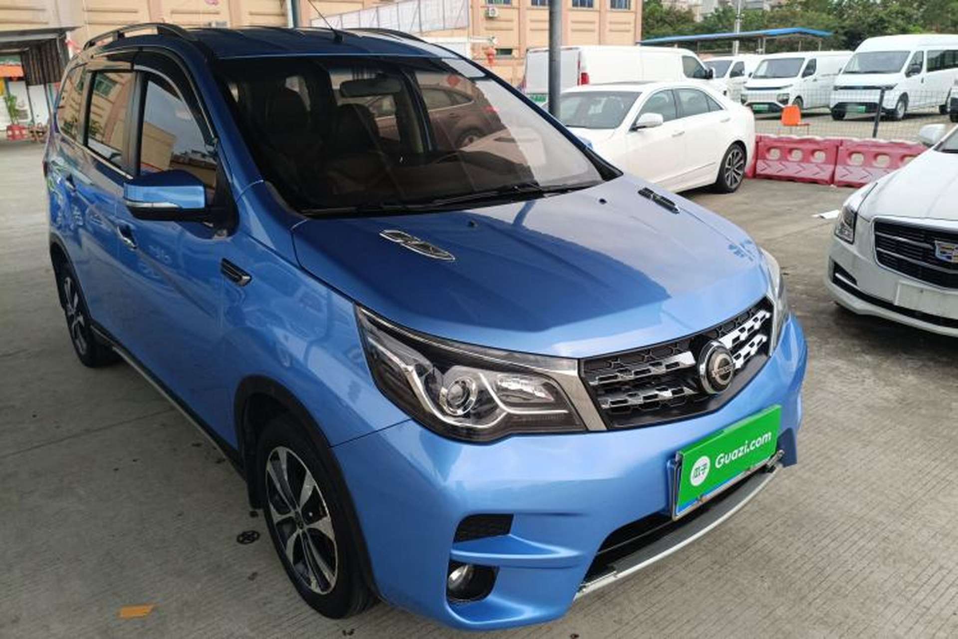 Used Venucia M50V 2017 1.6L XL CVT Luxury Edition Exterior 1