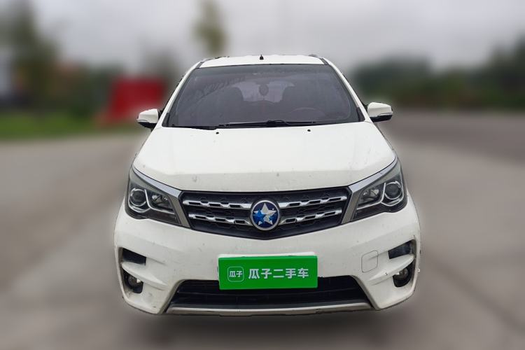 Used Venucia M50V 2017 1.6L XL CVT Luxury Edition Front