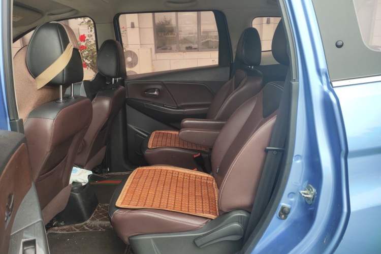 Used Venucia M50V 2017 1.6L XL CVT Luxury Edition Left Rear Seat