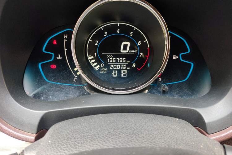 Used Venucia M50V 2017 1.6L XL CVT Luxury Edition Odometer Close Up