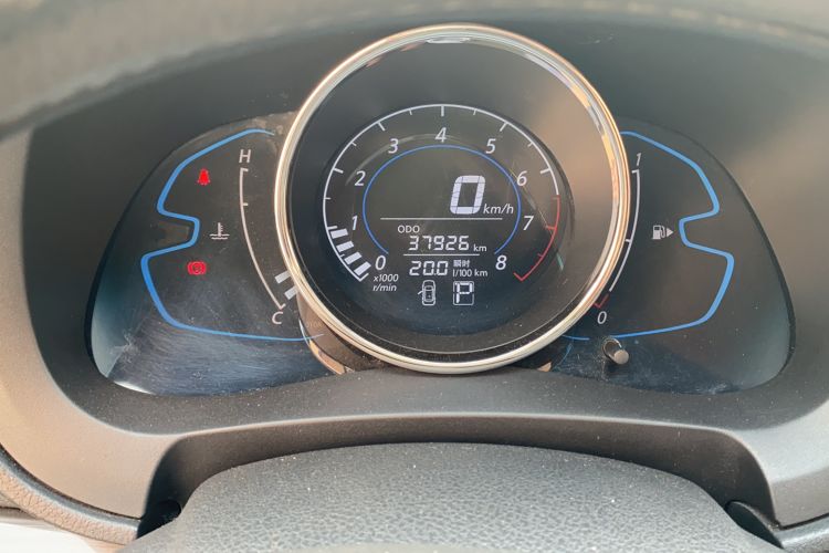 Used Venucia M50V 2017 1.6L XV CVT Deluxe Edition Odometer Close Up