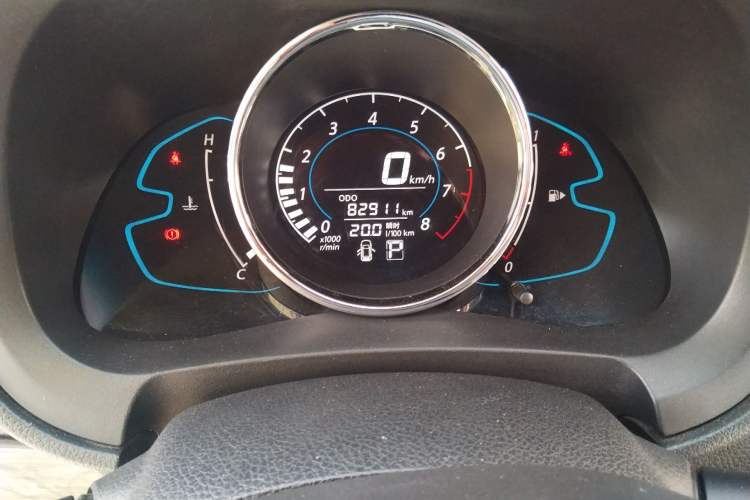 Used Venucia M50V 2017 1.6L XL CVT Luxury Edition Odometer Close Up
