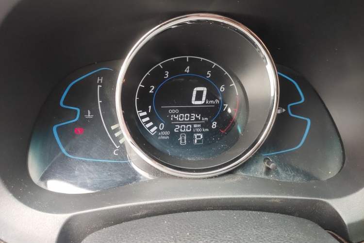 Used Venucia M50V 2017 1.6L XL CVT Luxury Edition Odometer Close Up