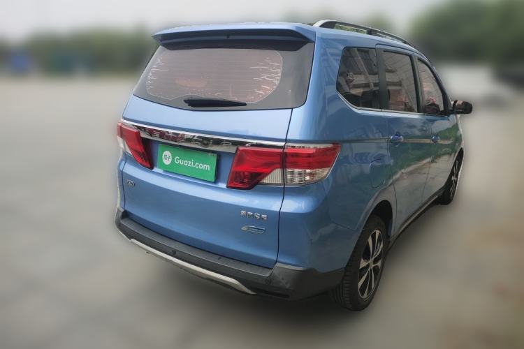 Used Venucia M50V 2017 1.6L XL CVT Luxury Edition Rear Right 45 Deg