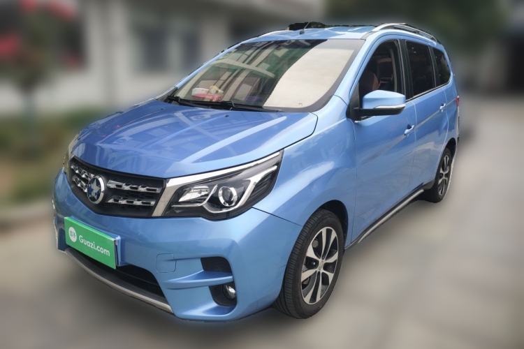 Used Venucia M50V 2017 1.6L XL CVT Luxury Edition Guazi used car, China used car export, Used car for sale, Used Venucia cars, Cheapest cars for sale