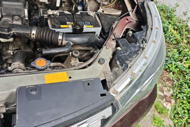 Used Venucia M50V 2017 1.5L XL Manual Comfort Edition Engine Bay Left
