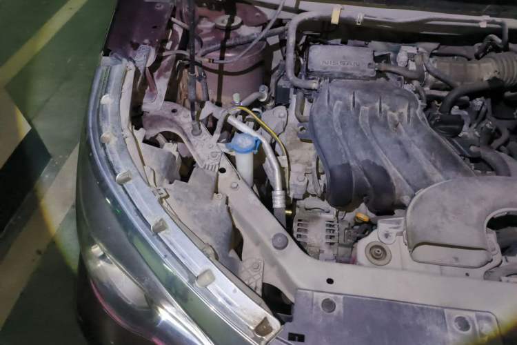 Used Venucia M50V 2017 1.6L XL CVT Luxury Edition Engine Bay Right
