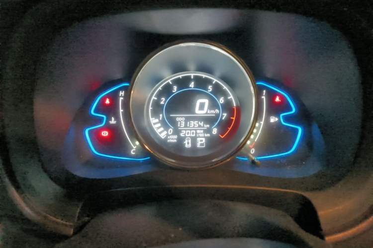 Used Venucia M50V 2017 1.6L XL CVT Luxury Edition Instrument Cluster