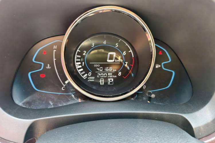 Used Venucia M50V 2017 1.6L XL CVT Luxury Edition Odometer Close Up