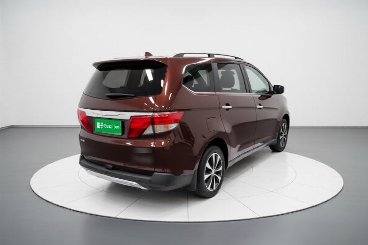 Used Venucia M50V 2017 1.5L XV Manual Elite Edition Rear Right 45 Deg