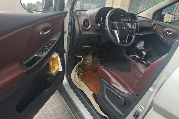 Used Venucia M50V 2017 1.5L XL Manual Comfort Edition Driver Seat
