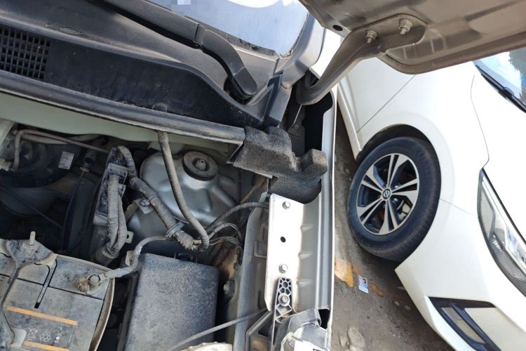 Used Venucia M50V 2017 1.5L XL Manual Comfort Edition Engine Bay Left