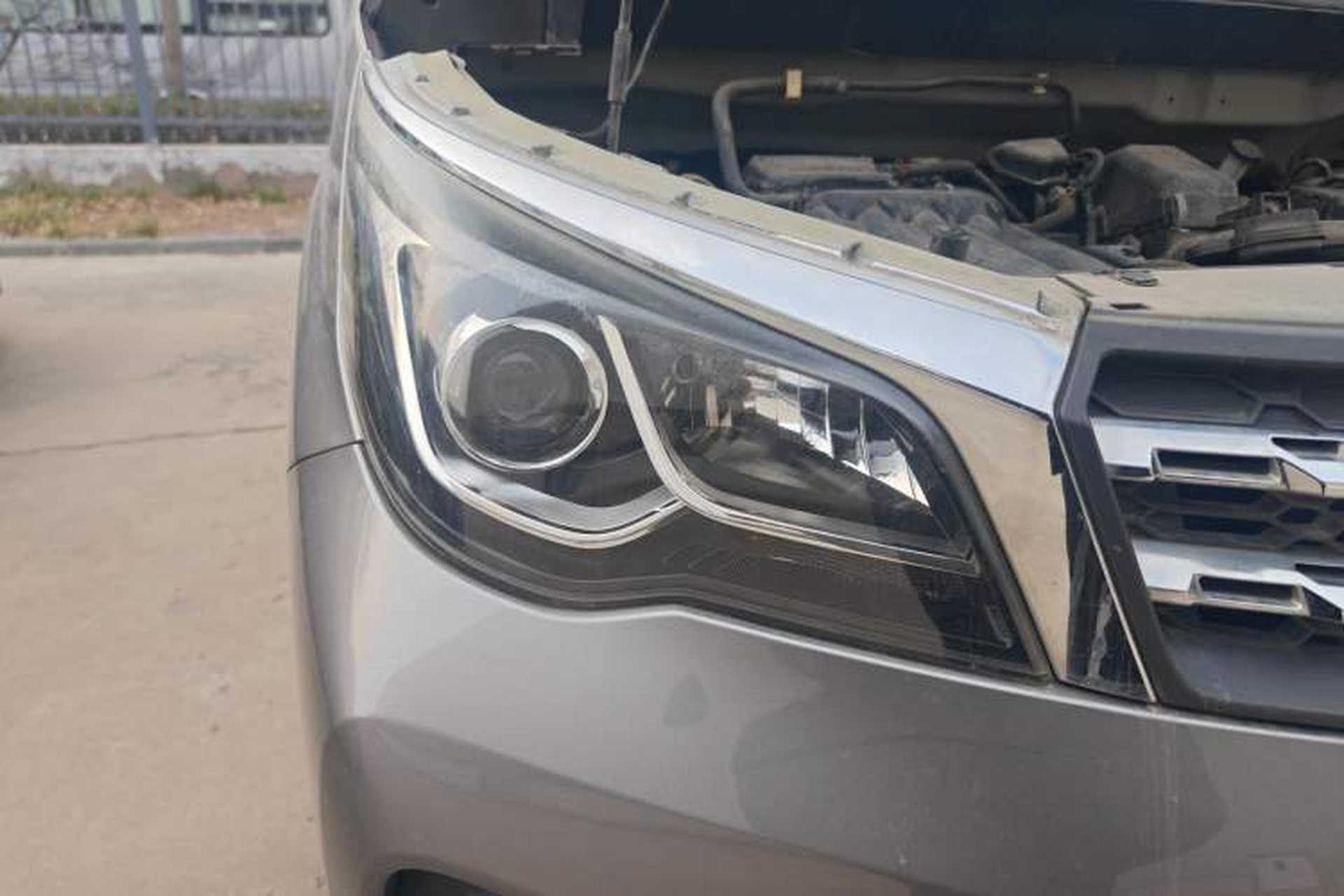 Used Venucia M50V 2017 1.5L XL Manual Comfort Edition Exterior 6