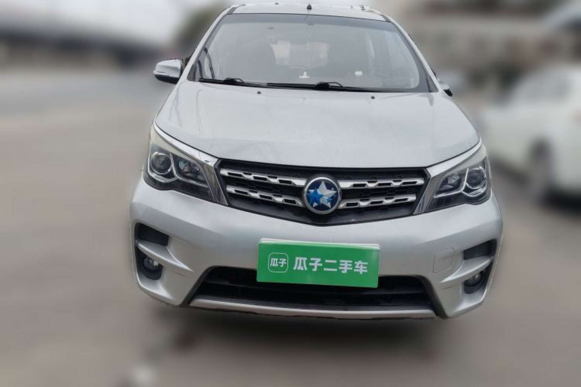 Used Venucia M50V 2017 1.6L XL CVT Luxury Edition Front