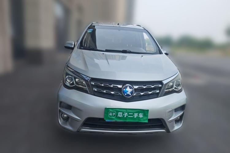 Used Venucia M50V 2017 1.5L XL Manual Comfort Edition Front
