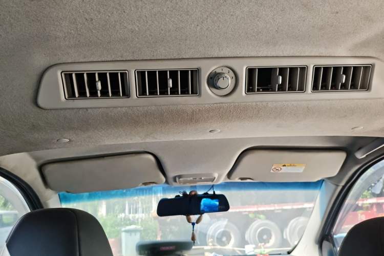Used Venucia M50V 2017 1.5L XL Manual Comfort Edition Headliner