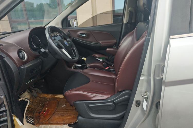 Used Venucia M50V 2017 1.5L XL Manual Comfort Edition Left Front Seat