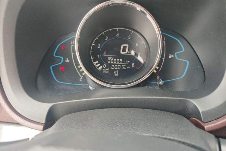 Used Venucia M50V 2017 1.5L XL Manual Comfort Edition Odometer Close Up