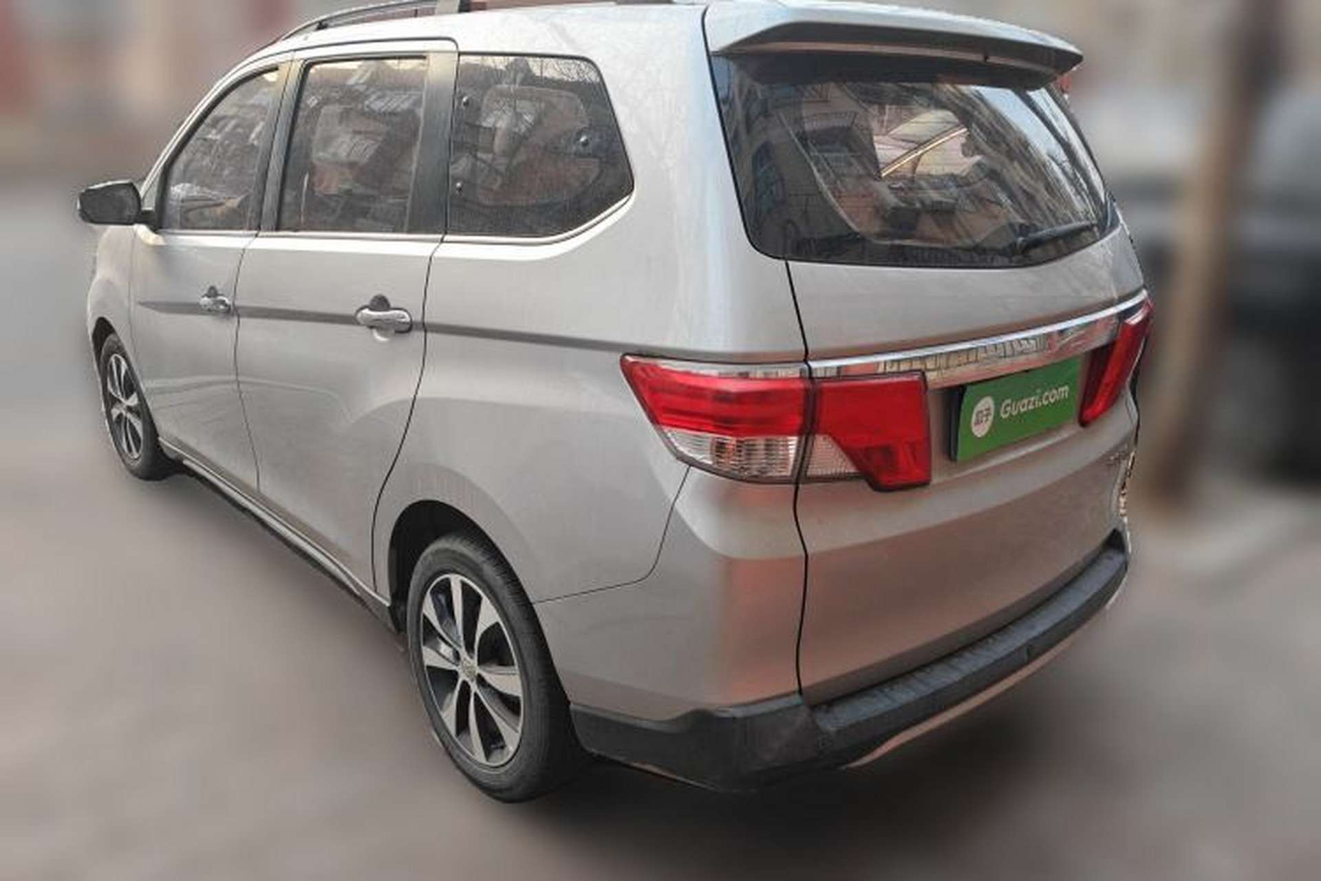 Used Venucia M50V 2017 1.5L XV Manual Elite Edition Rear Left 45 Deg