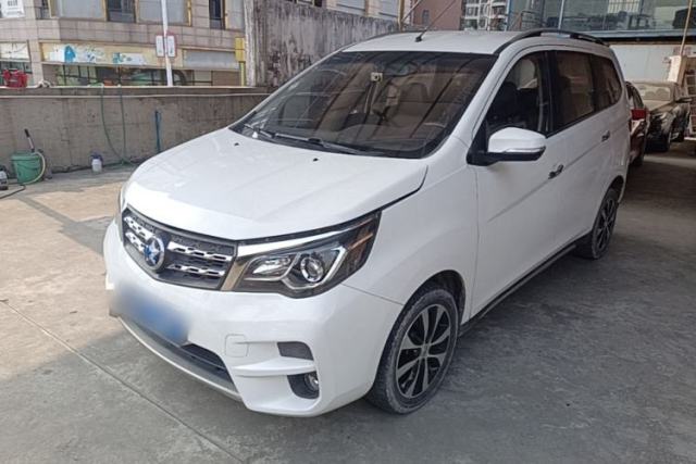 Used Venucia M50V 2017 1.6L XL CVT Luxury Edition