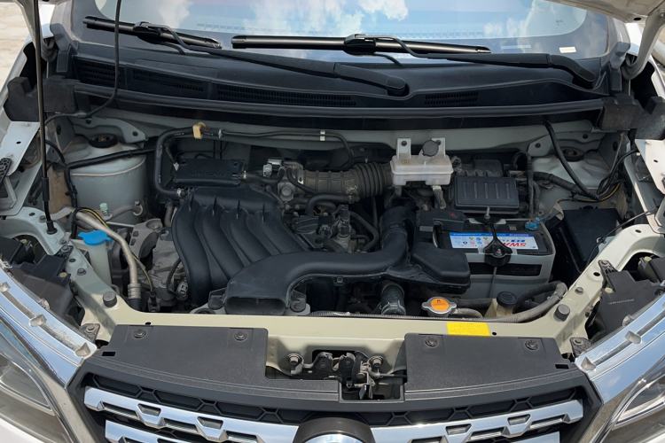 Used Venucia M50V 2017 1.6L XV CVT Deluxe Edition Engine Bay