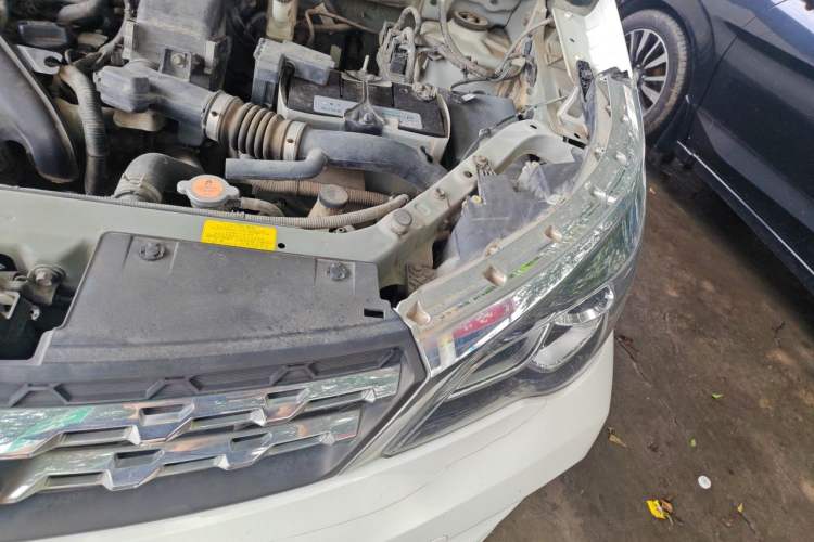 Used Venucia M50V 2017 1.5L XE Manual Standard Edition Engine Bay Left