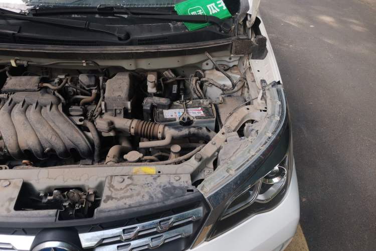 Used Venucia M50V 2017 1.5L XL Manual Comfort Edition Engine Bay Left