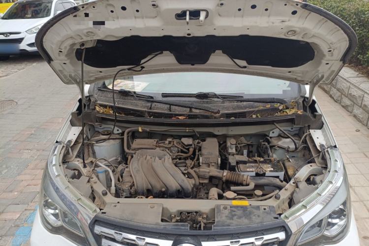 Used Venucia M50V 2017 1.5L XL Manual Comfort Edition Engine Bay