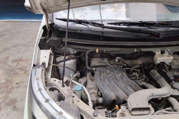 Used Venucia M50V 2017 1.6L XL CVT Luxury Edition Engine Bay Right