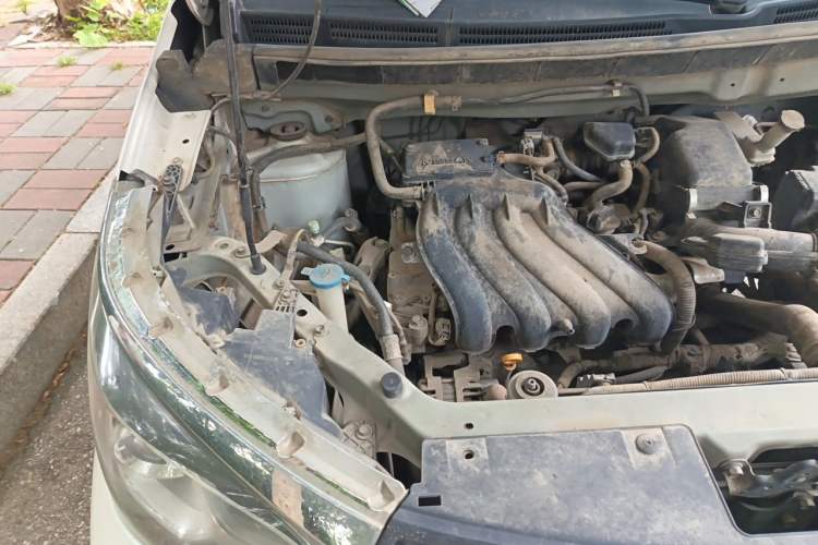 Used Venucia M50V 2017 1.5L XL Manual Comfort Edition Engine Bay Right