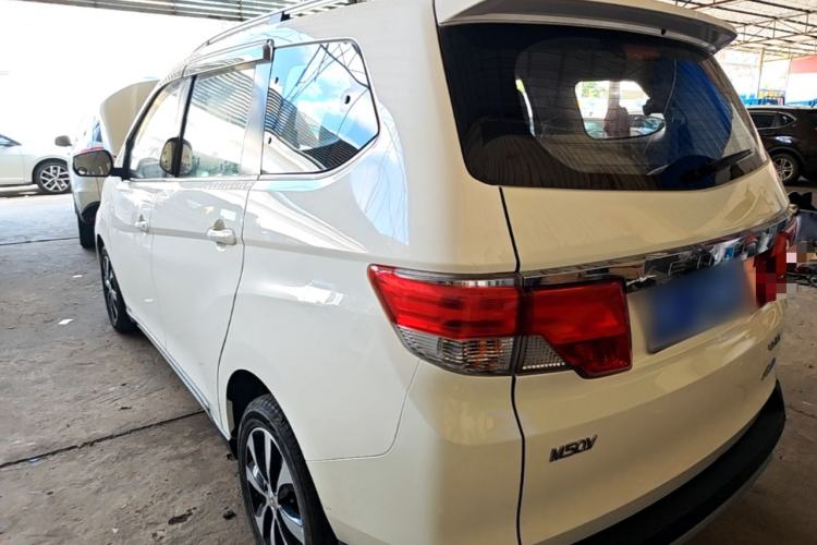 Used Venucia M50V 2017 1.6L XL CVT Luxury Edition Exterior 2