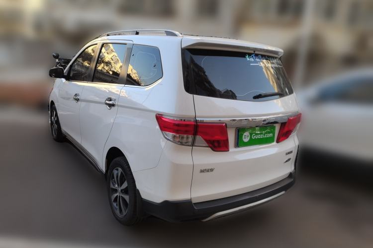 Used Venucia M50V 2017 1.6L XL CVT Luxury Edition Exterior 3
