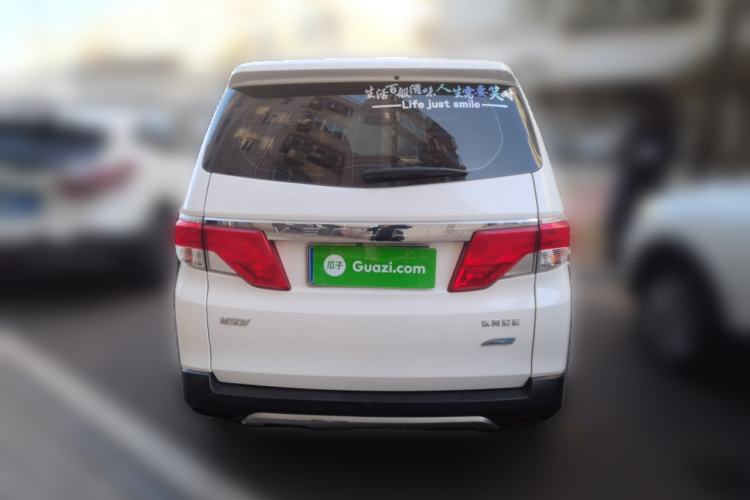 Used Venucia M50V 2017 1.6L XL CVT Luxury Edition Exterior 4