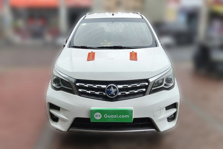 Used Venucia M50V 2017 1.6L XL CVT Luxury Edition Front