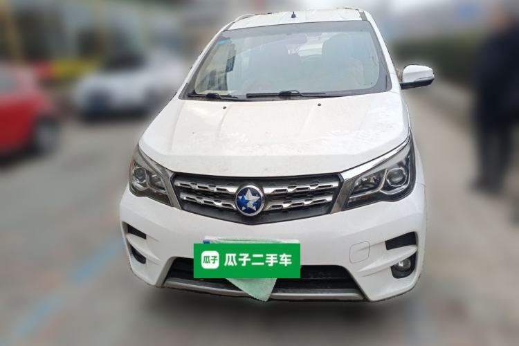 Used Venucia M50V 2017 1.5L XL Manual Comfort Edition Front