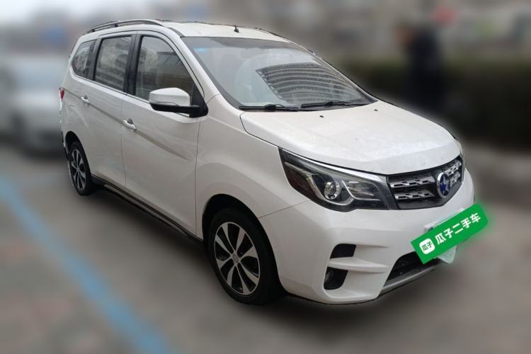 Used Venucia M50V 2017 1.5L XL Manual Comfort Edition Front Right 45 Deg
