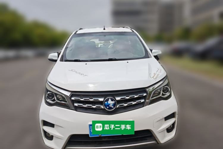 Used Venucia M50V 2017 1.6L XL CVT Luxury Edition Front