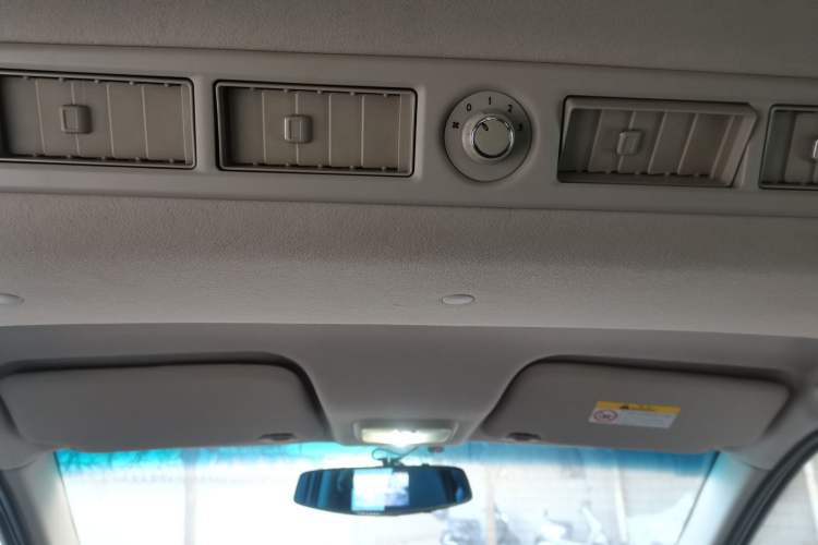 Used Venucia M50V 2017 1.6L XL CVT Luxury Edition Headliner