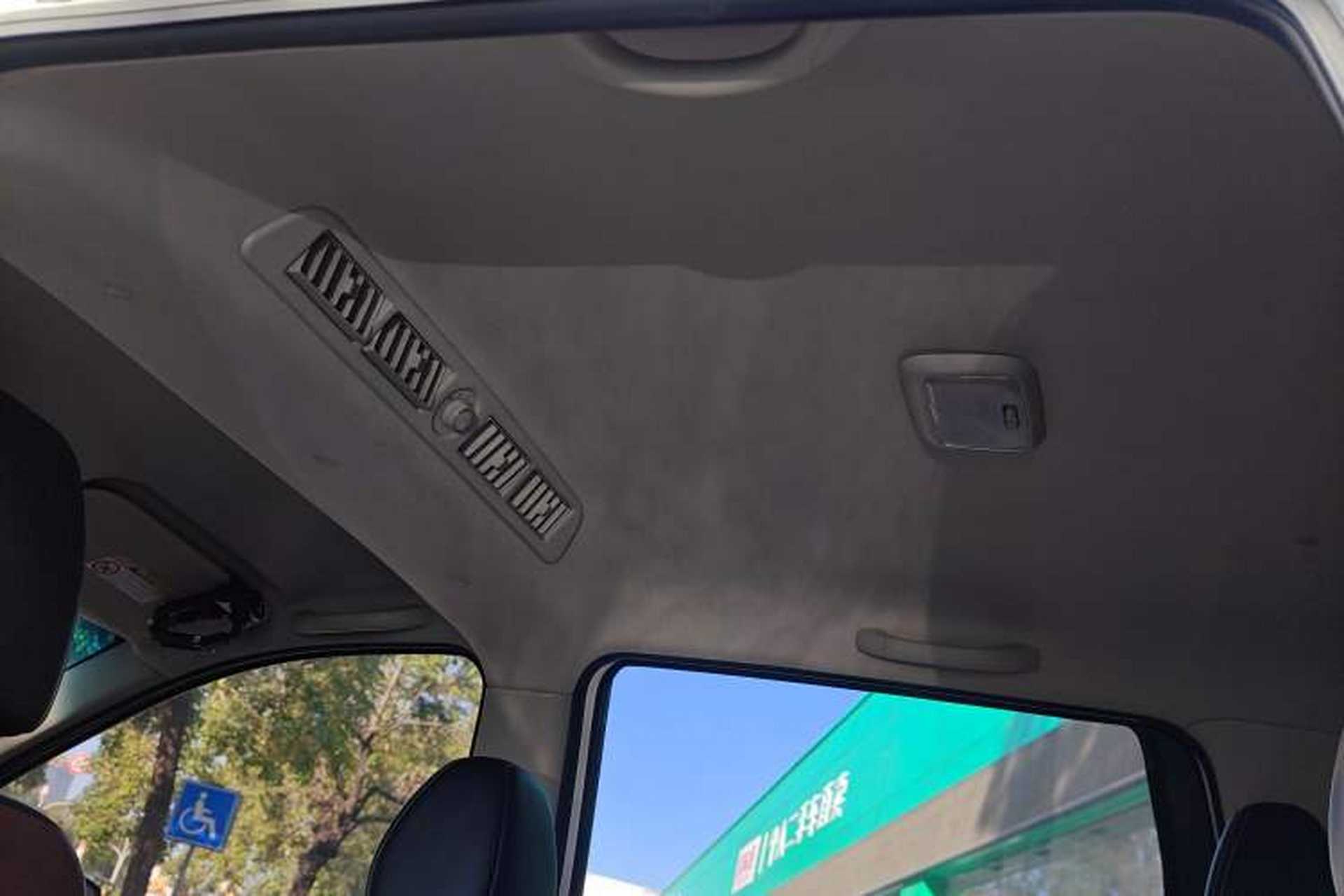 Used Venucia M50V 2017 1.6L XL CVT Luxury Edition Headliner