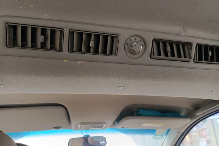 Used Venucia M50V 2017 1.5L XL Manual Comfort Edition Headliner
