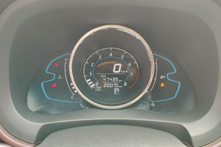 Used Venucia M50V 2017 1.6L XV CVT Deluxe Edition Instrument Cluster