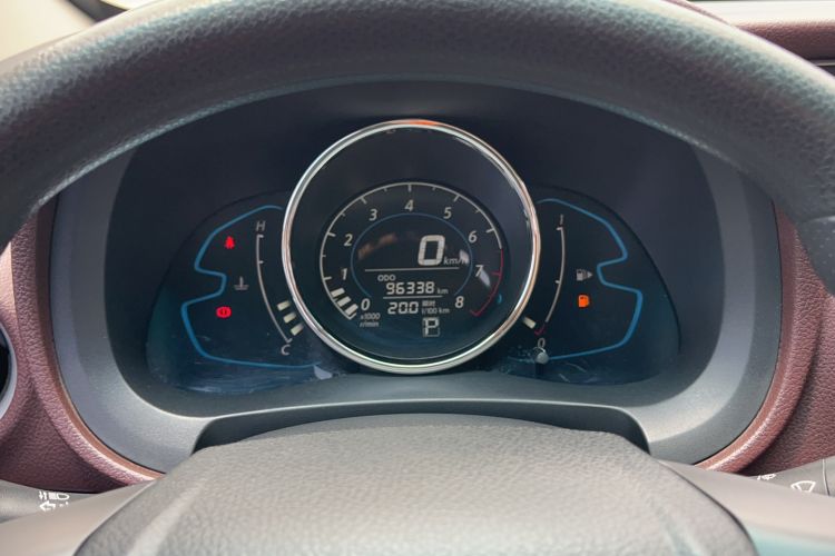 Used Venucia M50V 2017 1.6L XV CVT Deluxe Edition Instrument Cluster