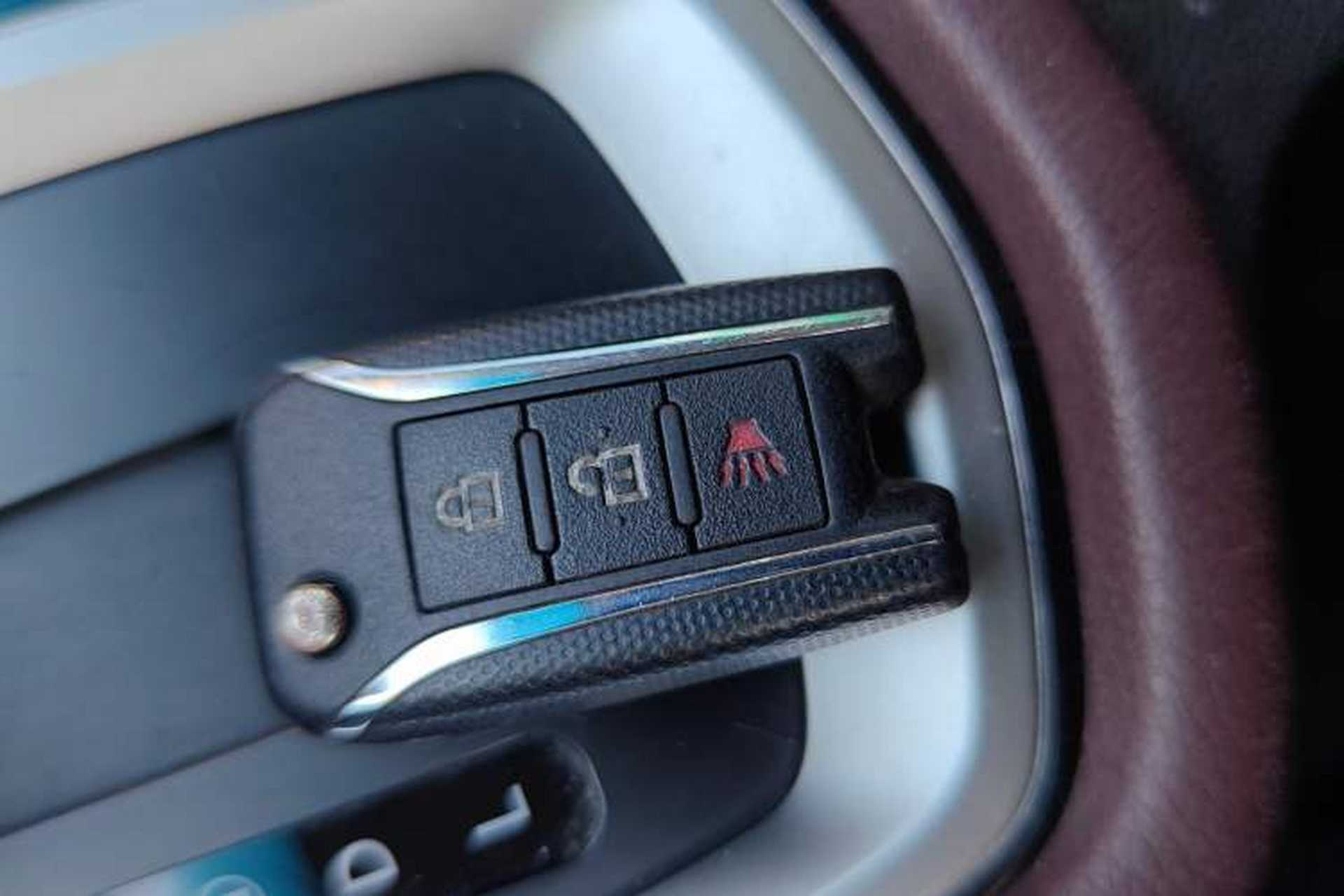 Used Venucia M50V 2017 1.6L XL CVT Luxury Edition Interior 1