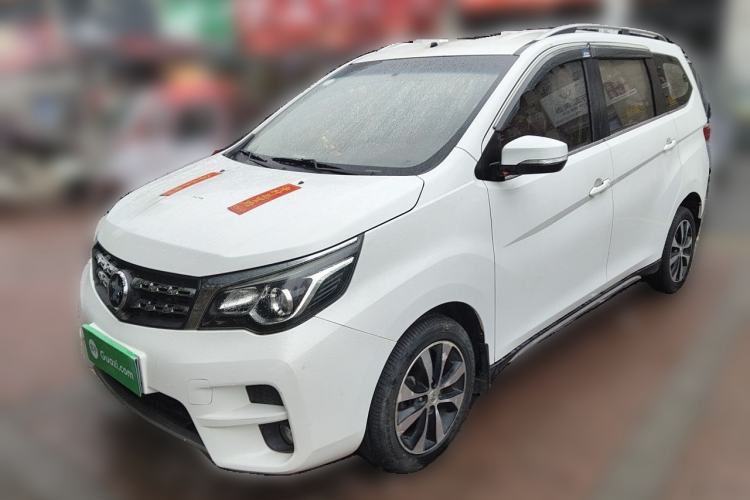 Used Venucia M50V 2017 1.6L XL CVT Luxury Edition Guazi used car, China used car export, Used car for sale, Used  cars, Cheapest cars for sale