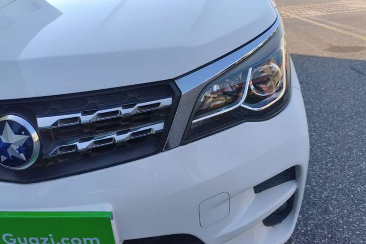 Used Venucia M50V 2017 1.6L XL CVT Luxury Edition Left Front Headlight