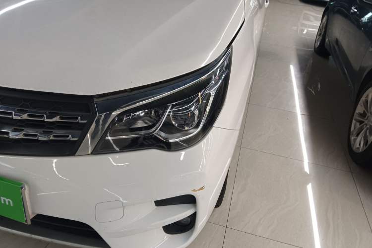 Used Venucia M50V 2017 1.6L XL CVT Luxury Edition Left Front Headlight