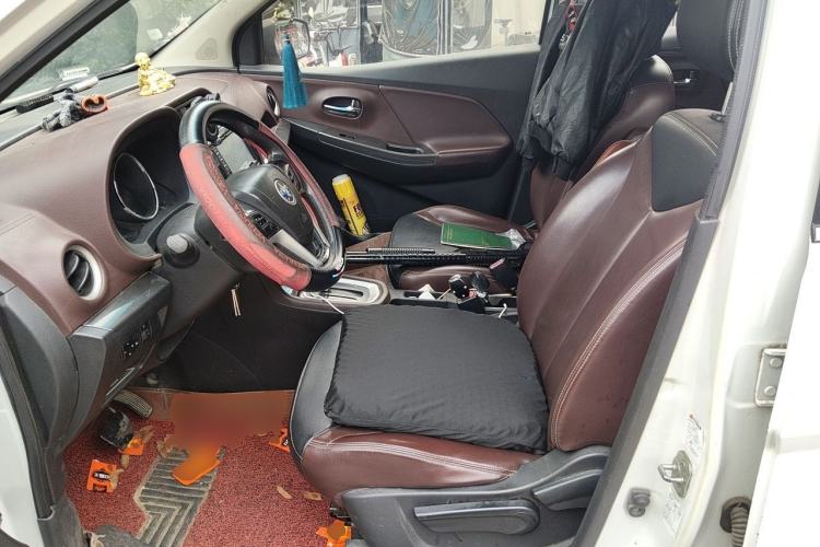 Used Venucia M50V 2017 1.6L XL CVT Luxury Edition Left Front Seat