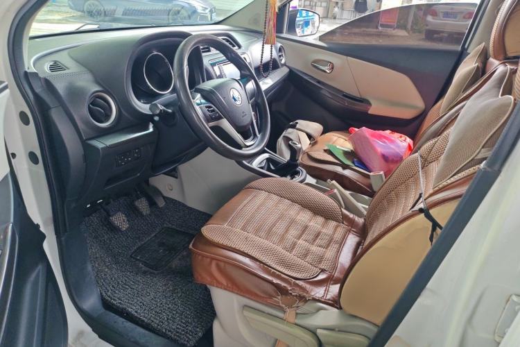 Used Venucia M50V 2017 1.5L XE Manual Standard Edition Left Front Seat